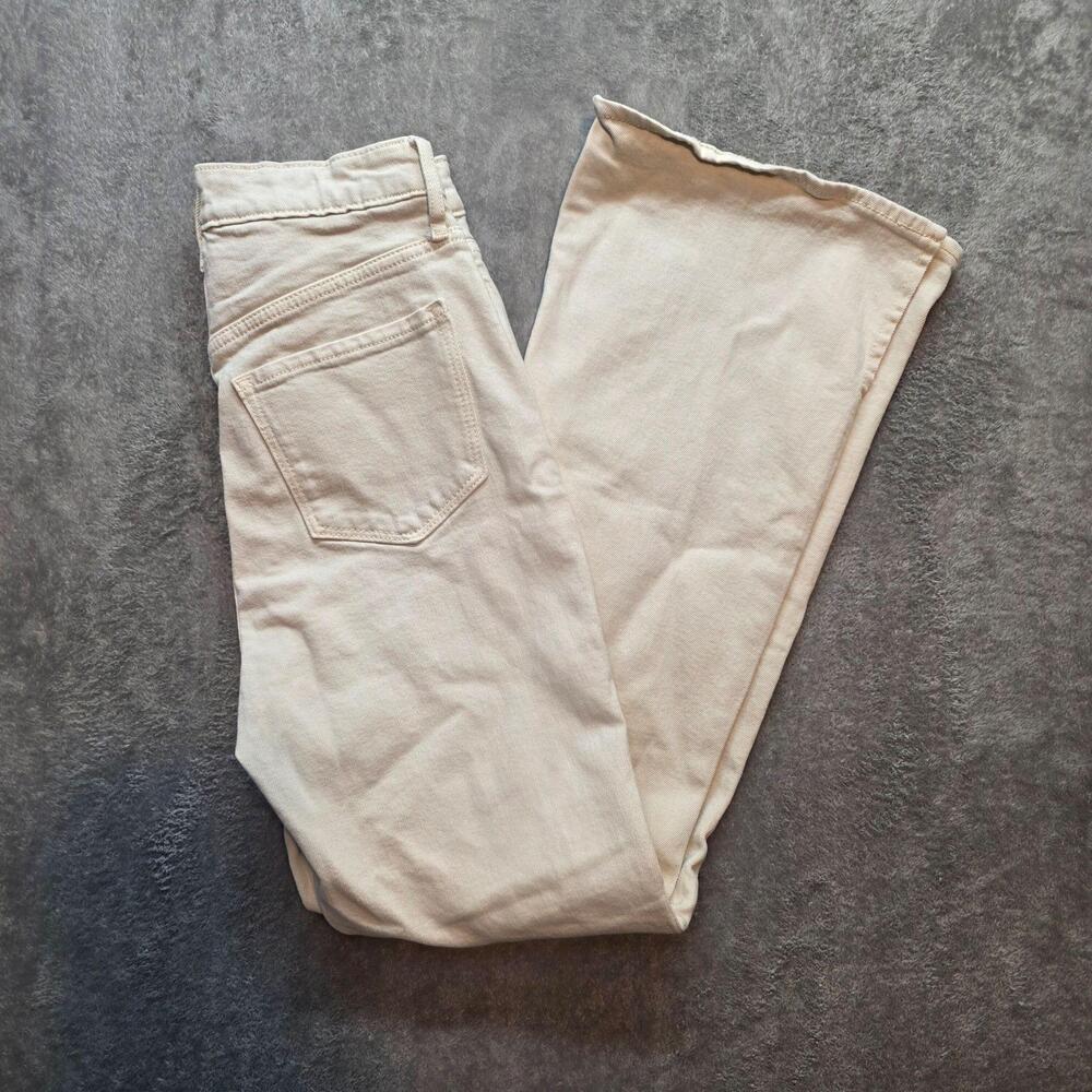 Old Navy High-Rise Flare Jeans Womens 4 White Light Wash Stretch Denim Casual